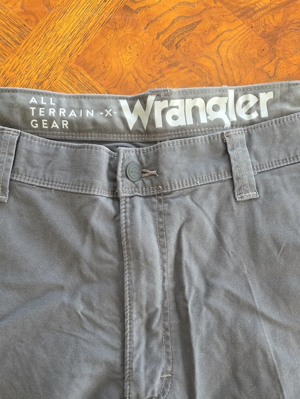 Wrangler ATG Rugged Utility Pant Mens 40x30 Gray Chino Straight Fit - NEW